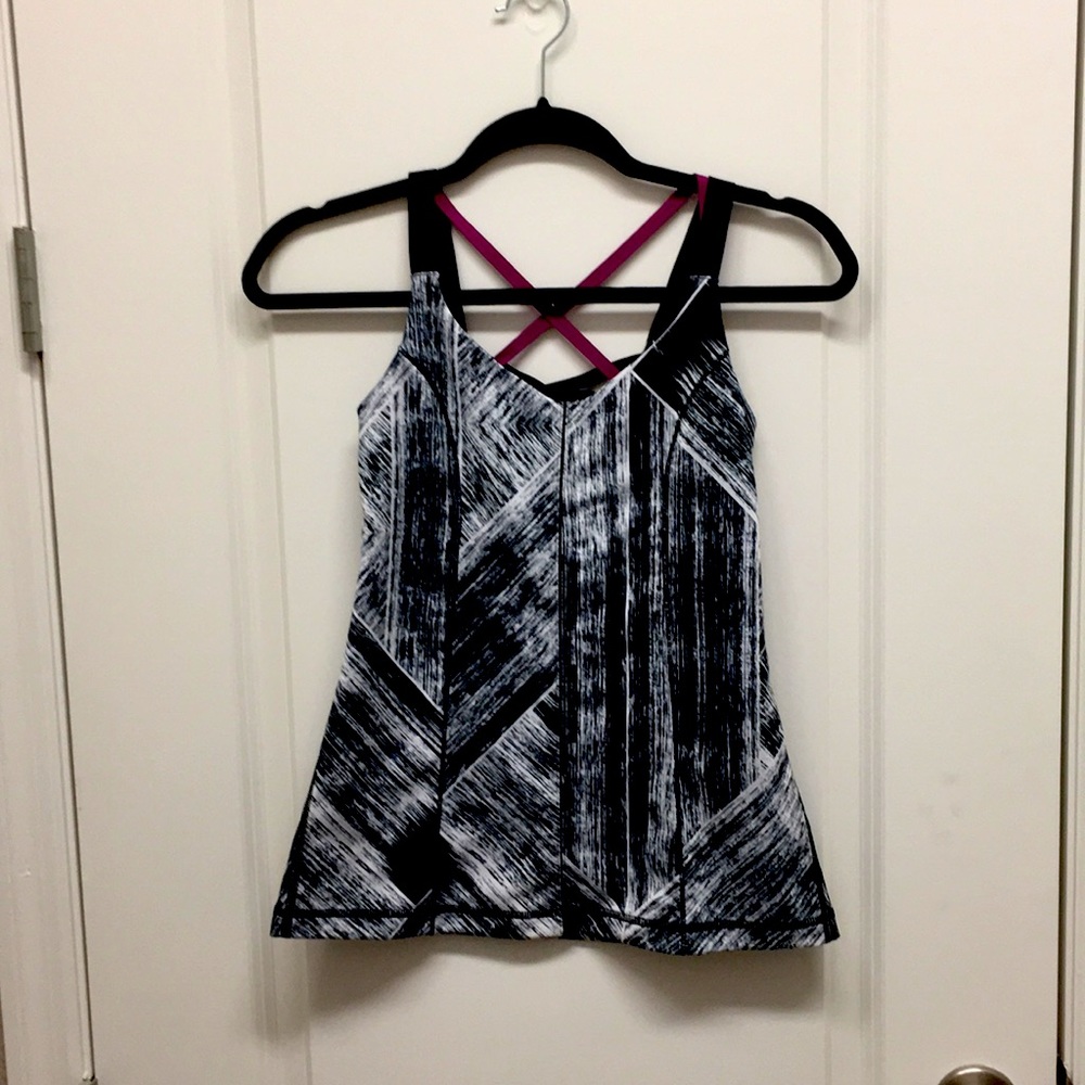 Lululemon tank